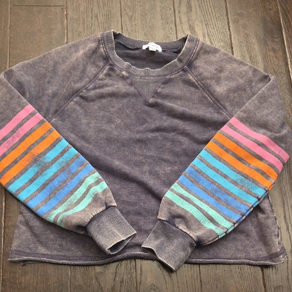 Evereve Charcoal Cropped Top Sweatshirt Size Medium - Picture 7 of 9